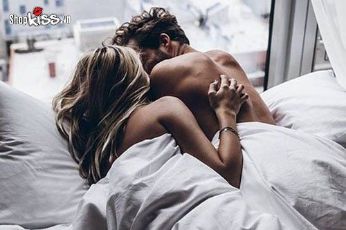 Phụ nữ thích chạm vào bộ phận nào nhất của đàn ông khi thân mật? 4 Phụ nữ thích chạm vào bộ phận nào nhất của đàn ông khi thân mật?