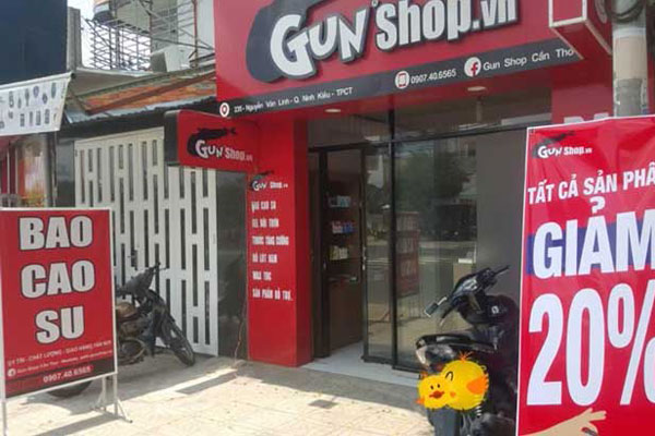 Gun <span class=